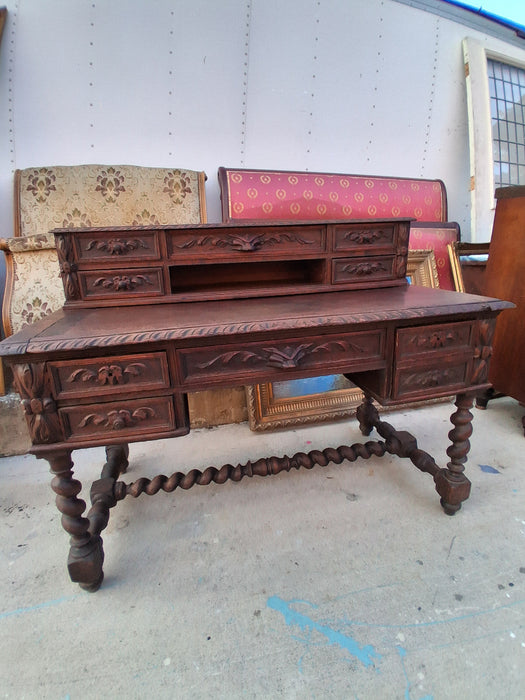 LOUIS XIII BARLEY TWIST OAK DESK