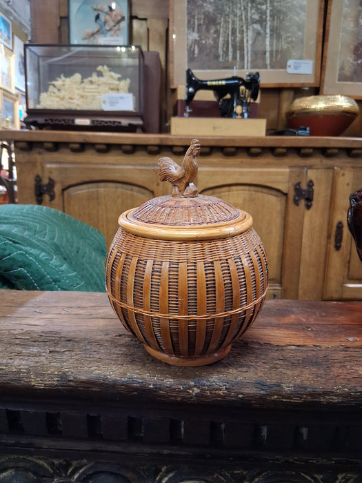 WARREN ROOSTER JAR (BASKET)