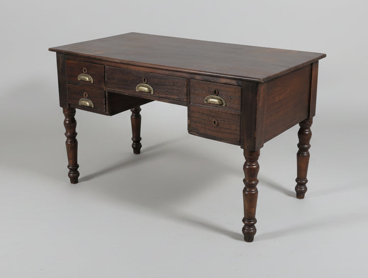FRENCH KNEEHOLE DESK WITH TURNED LEGS