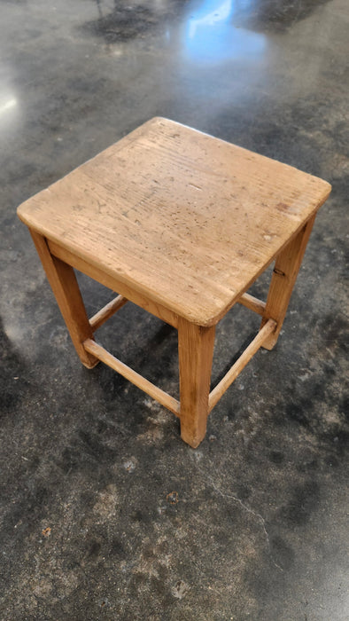 TALL PINE STOOL