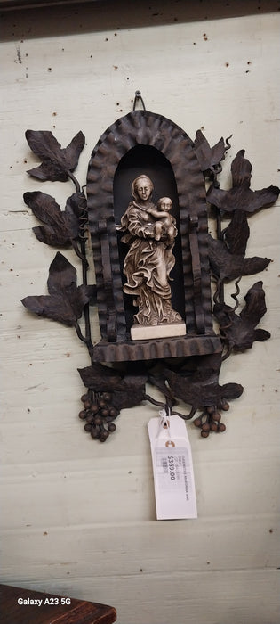 EUGENSTILE MADONNA AND CHILD