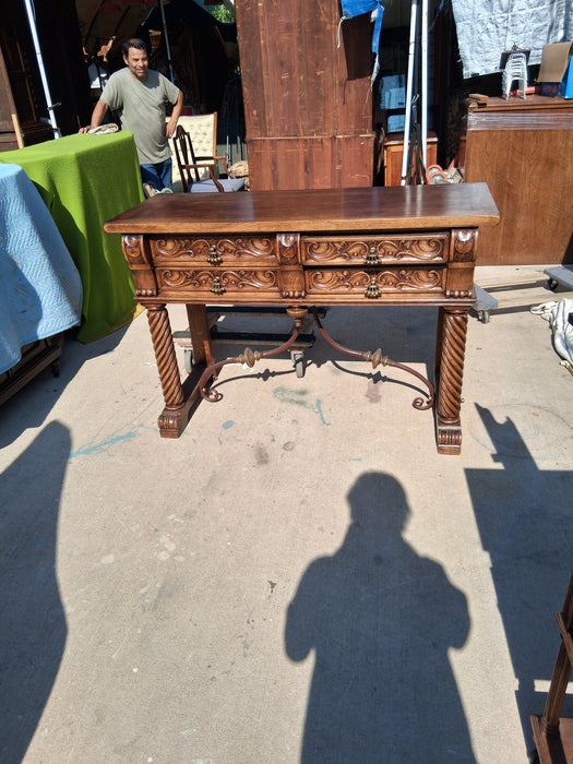 BARLEY TWIST SERVER WITH CORONA HANDLES