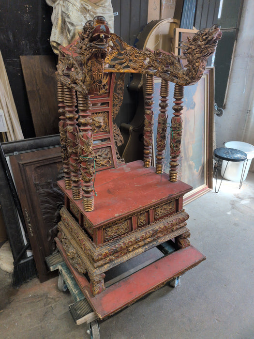 GILT ASIAN THRONE CHAIR - AS FOUND
