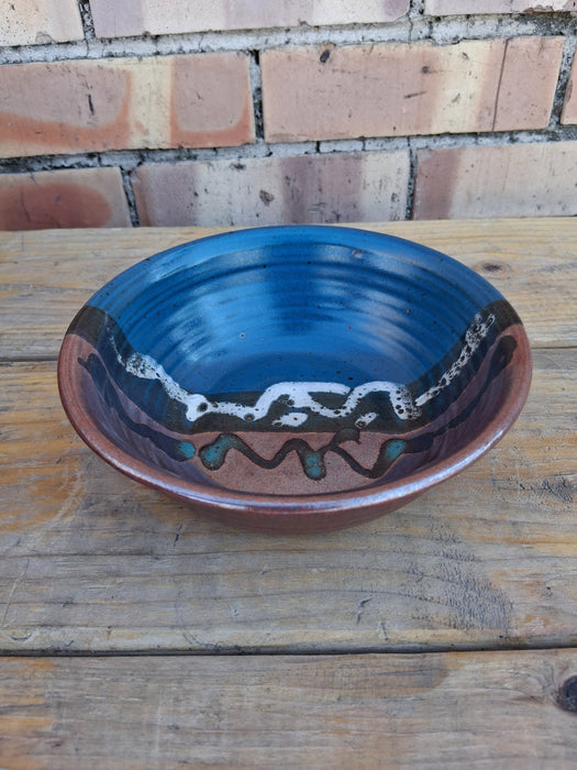 SMALL HAND THROWN SIGNED POTTERY BOWL