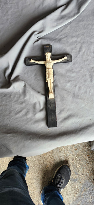 EBONIZED CRUCIFIX WITH ECRU CORPUS AS FOUND