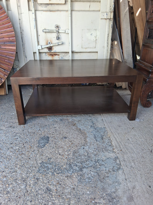 MODERN RECTANGULAR WALNUT COFFEE TABLE