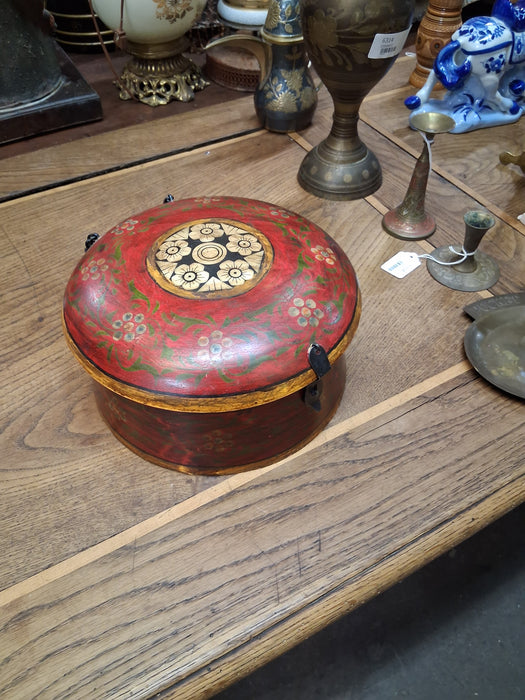 ROUND INDIAN PAINTED SPICE BOX WITH BONE INLAY