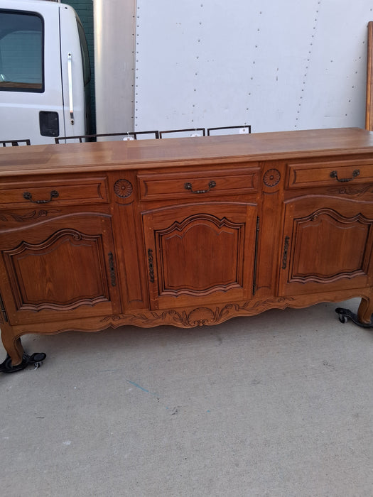 LOUIS XV OAK SIDEBOARD