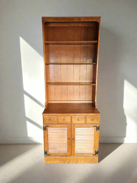 ETHAN ALLEN HEIRLOOM SHUTTER DOOR CABINET WITH BOOKCASE TOP