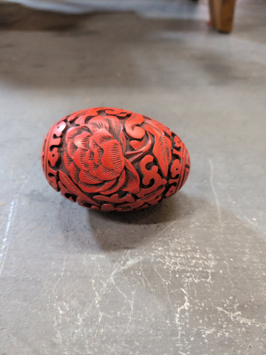 SMALL RED FLOWER CARVED EGG