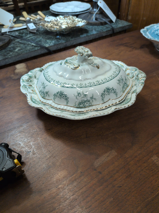 ENGLISH WARWICK GREEN AND WHITE TUREEN