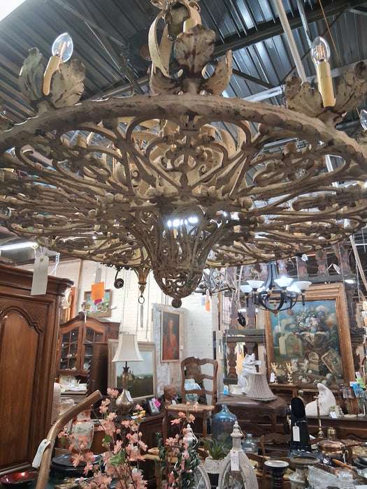 ROUND PAINTED IRON CHANDELIER