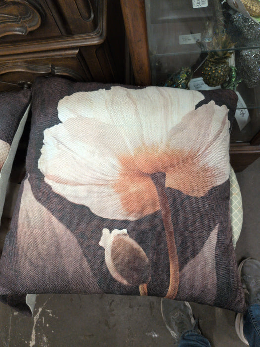 SET OF 4 FLORAL PRINT PILLOWS