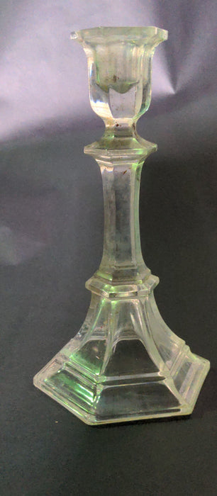 GLASS CANDLE STAND