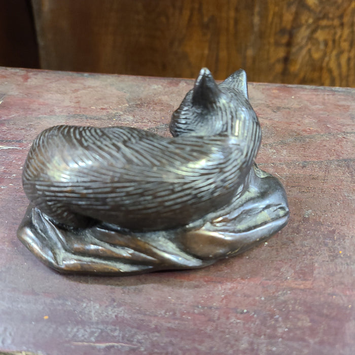 SMALL BRONZE CAT STATUE