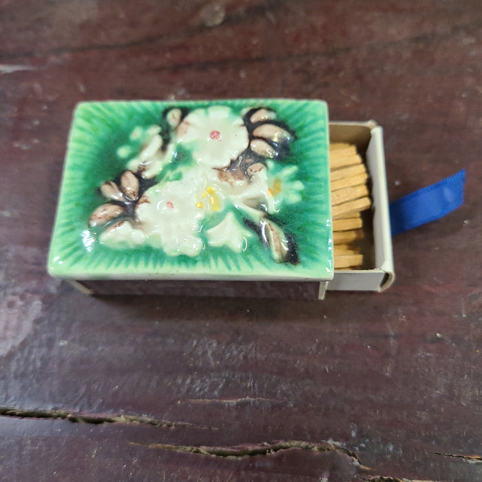 FLORAL GREEN MATCH BOX