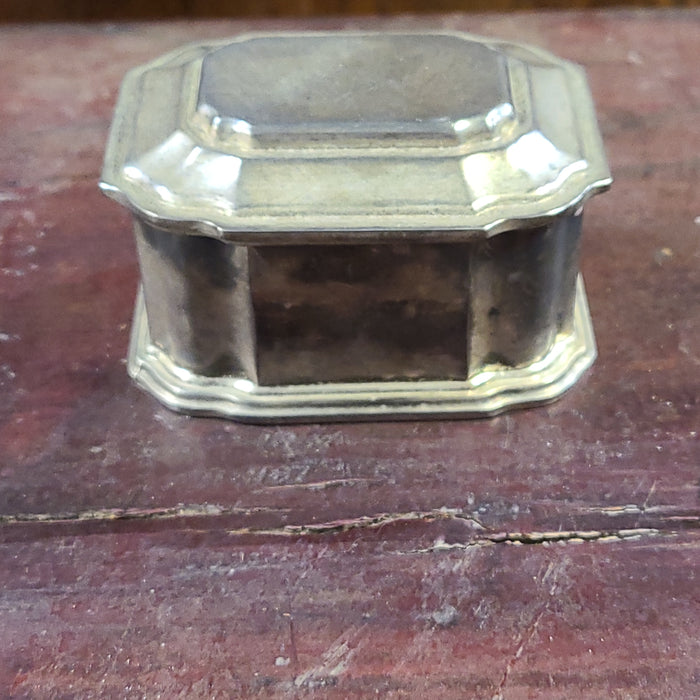 TINY NOT OLD SILVER HINGED LID BOX