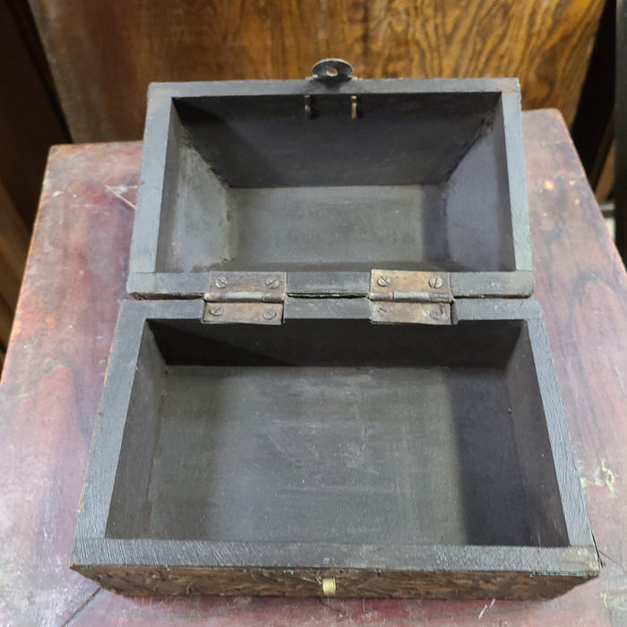 ORNATE PRESSED COPPER CLAD BOX