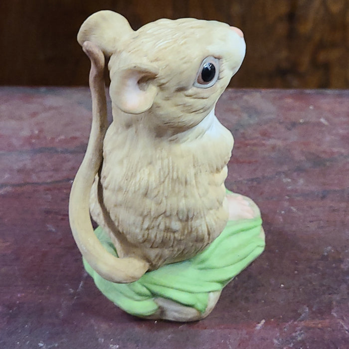 BOEHM DEER MOUSE FIGURE