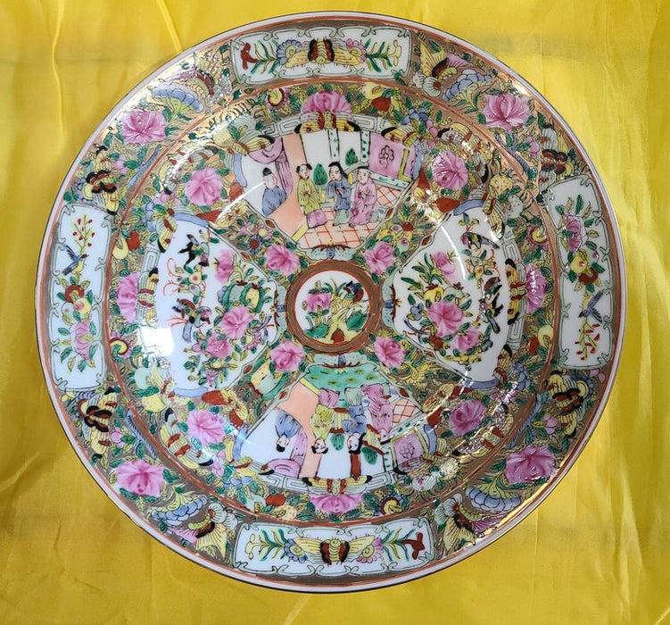 LARGE ROSE MEDALLION BOWL