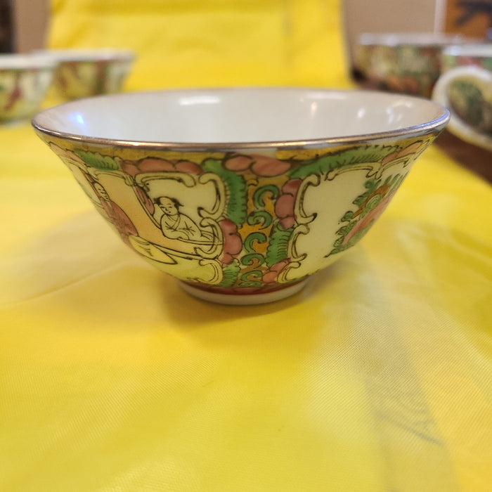 TINY ROSE MEDALLION BOWL