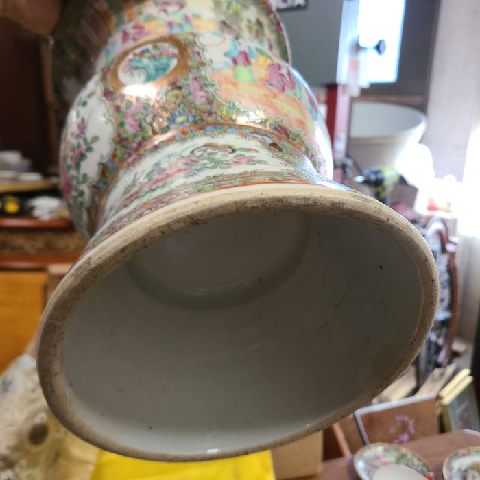 AS IFOUND TALL ROSE MEDALLION VASE