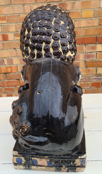 LARGE BROWN ANTIQUE FOO DOG