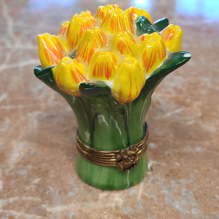 LIMOUS BOX WITH YELLOW FLOWERS