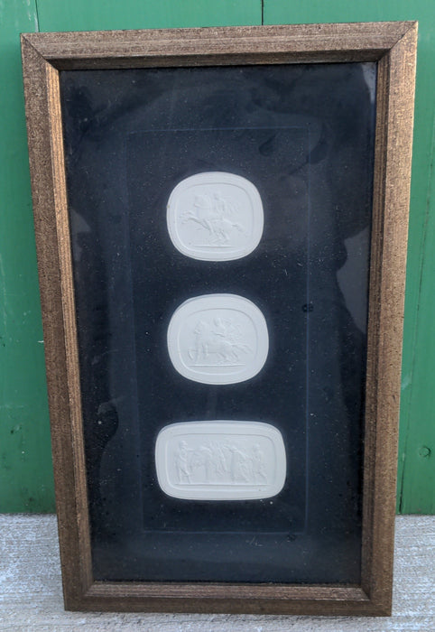 FRAMED MEDALLIONS OF CLASSICAL SCENES