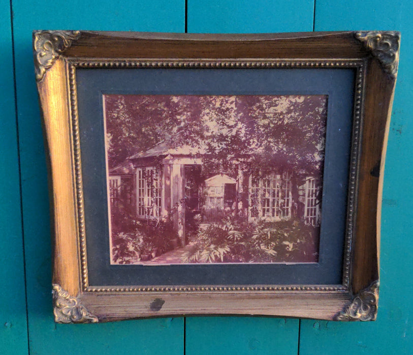 RECTANGULAR FRAME WITH HOME PRINT