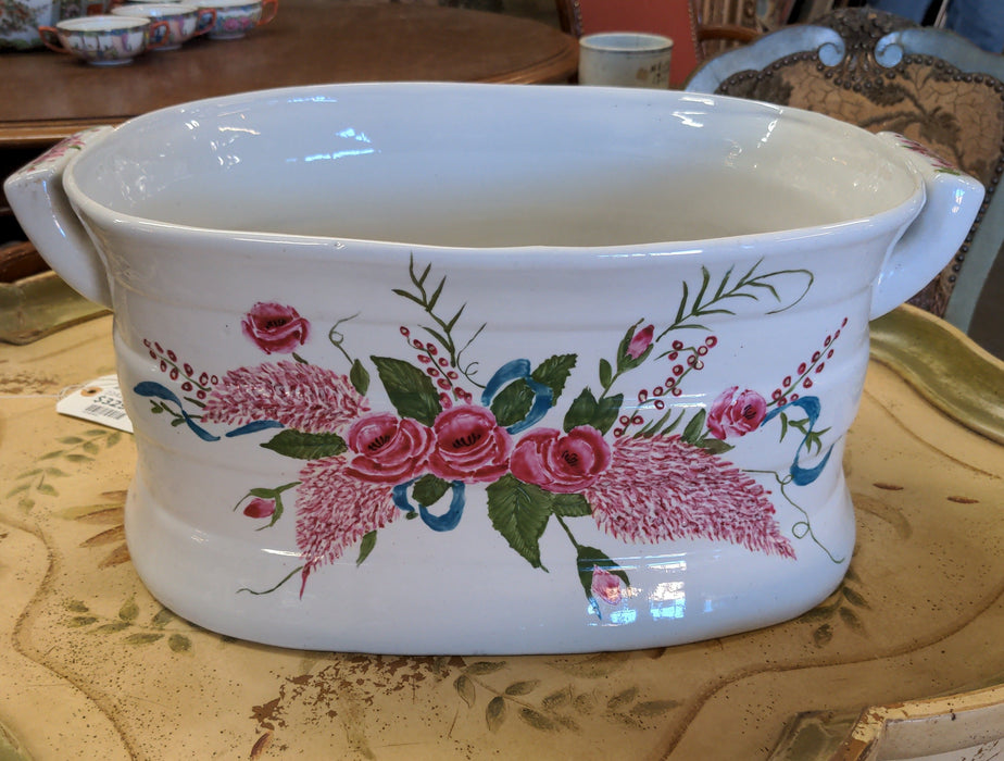 WHITE OVAL FLORAL FOOTBATH