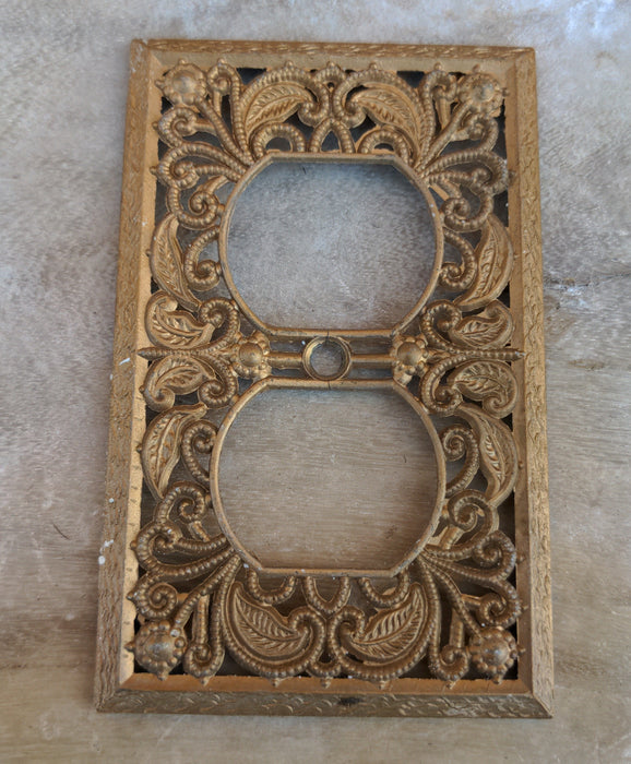 FILIGREE METAL OUTLET COVER