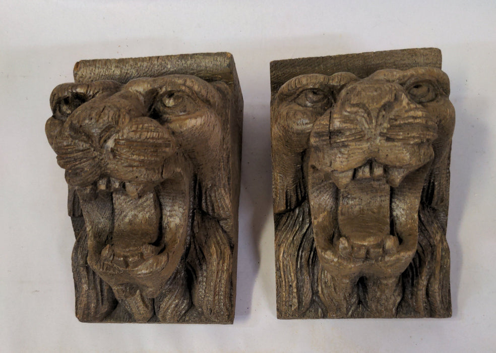 PAIR OF OAK LION WALL BRACKETS