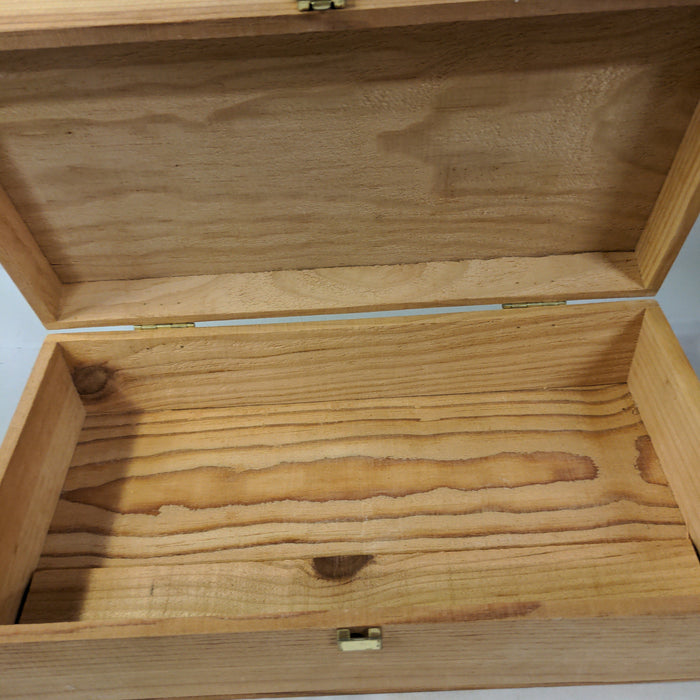 ROTHCHILDS MOUTON CADET WINE BOX