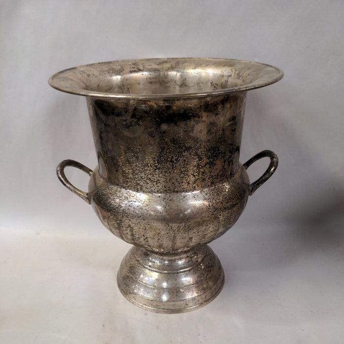 SIMPLE SILVERPLATE WINE CHILLER