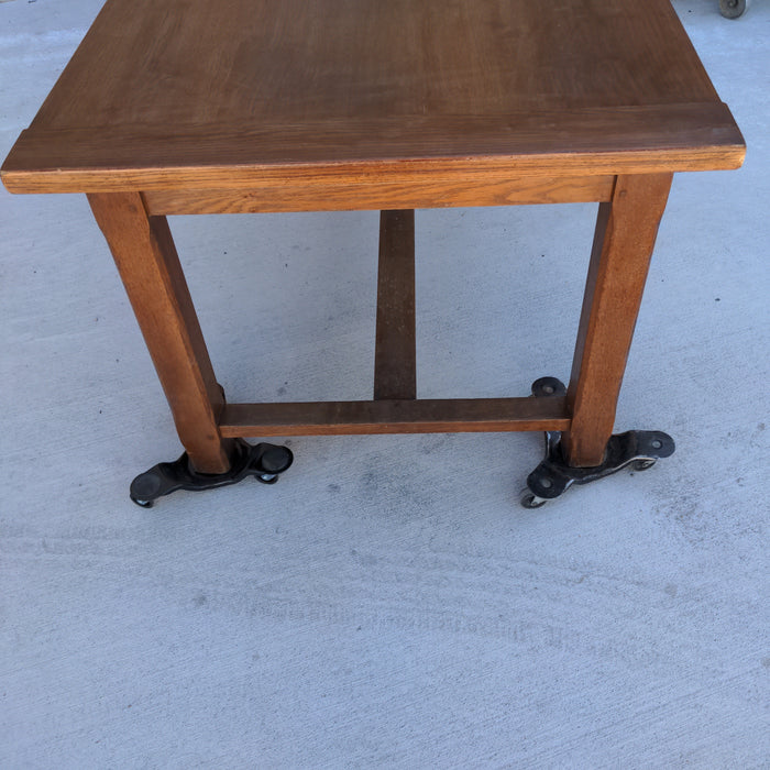 FRENCH PEGGED OAK FARMHOUSE TABLE