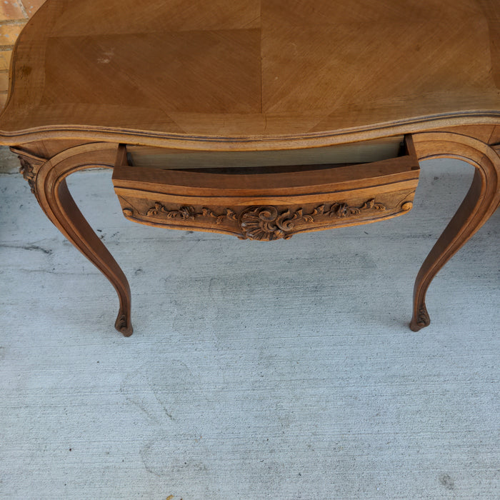 SMALL LOUIS XV WALNUT WRITING TABLE TABLE WITH DRAWER