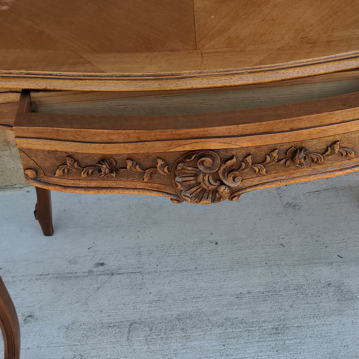 SMALL LOUIS XV WALNUT WRITING TABLE TABLE WITH DRAWER