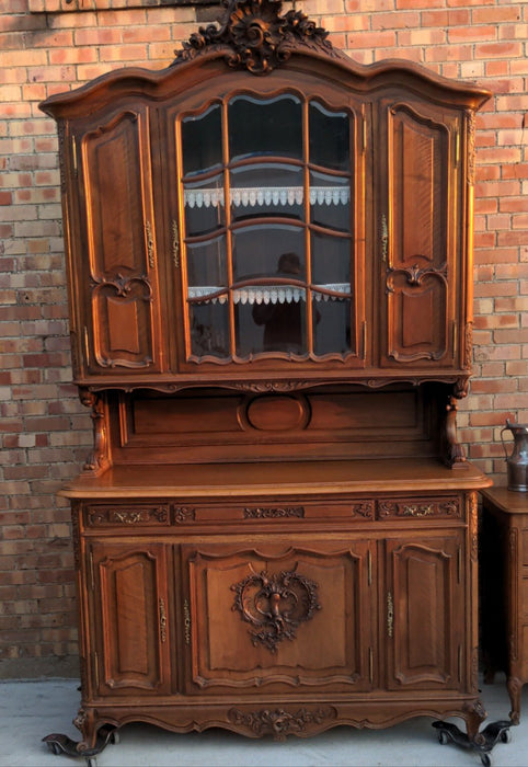 LOUIS XV CARVED WALNUT BUFFET