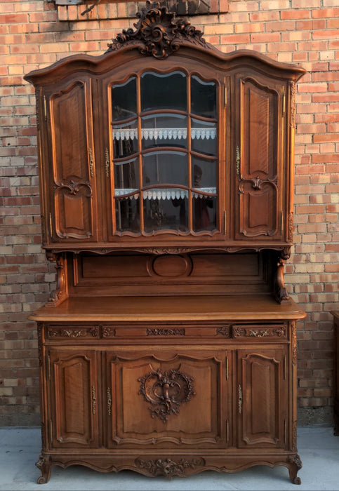 LOUIS XV CARVED WALNUT BUFFET