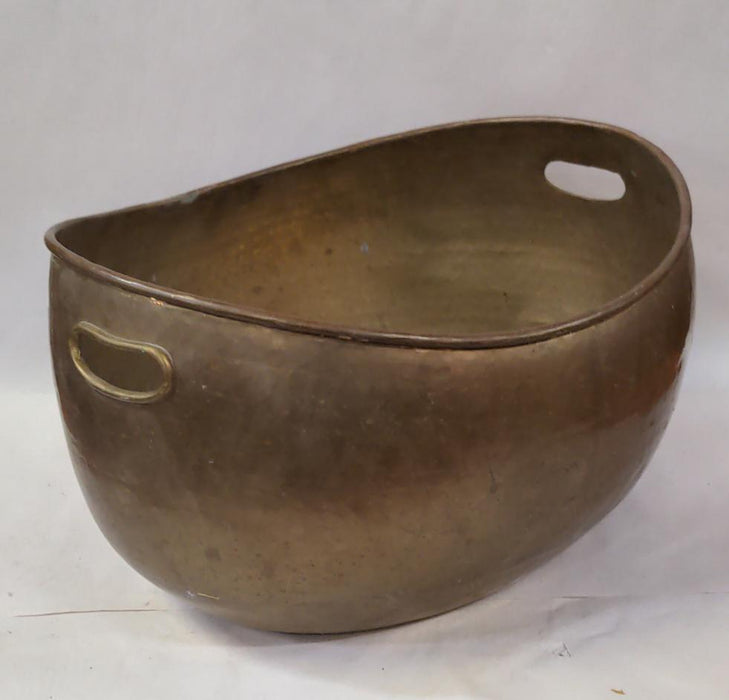 FORMED BRASS PLANTER WITH HANDLES