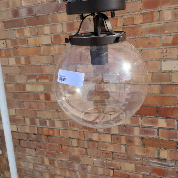 CLEAR GLASS GLOBE HANGING LIGHT