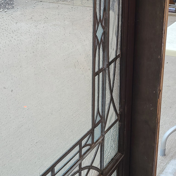 LARGE LEADED GLASS VERTICAL WINDOW WITH SASH