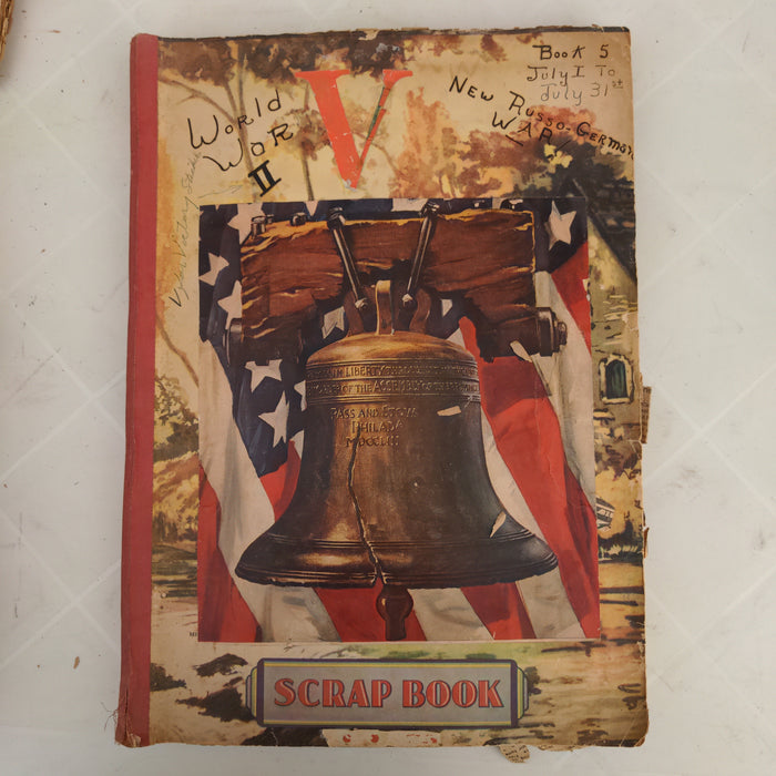 WORLD WAR II SCRAPBOOK. NEW RUSSO GERMAN WAR