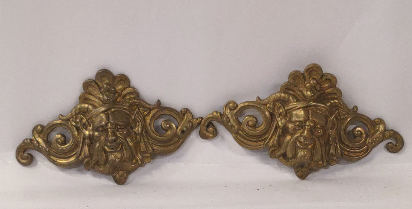 PAIR OF BRASS HANDLES WITH FACES