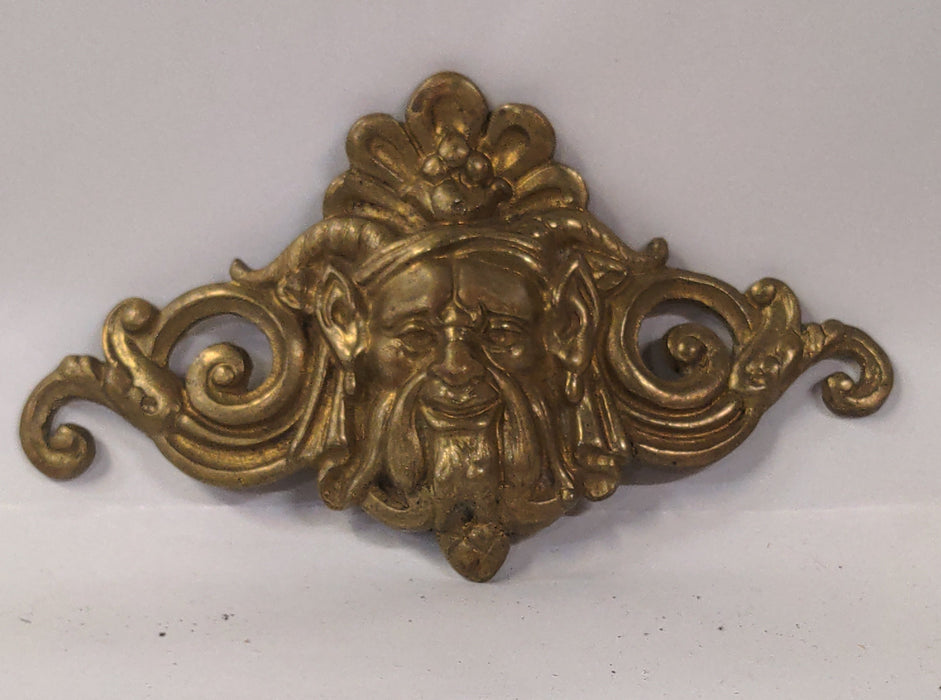 PAIR OF BRASS HANDLES WITH FACES