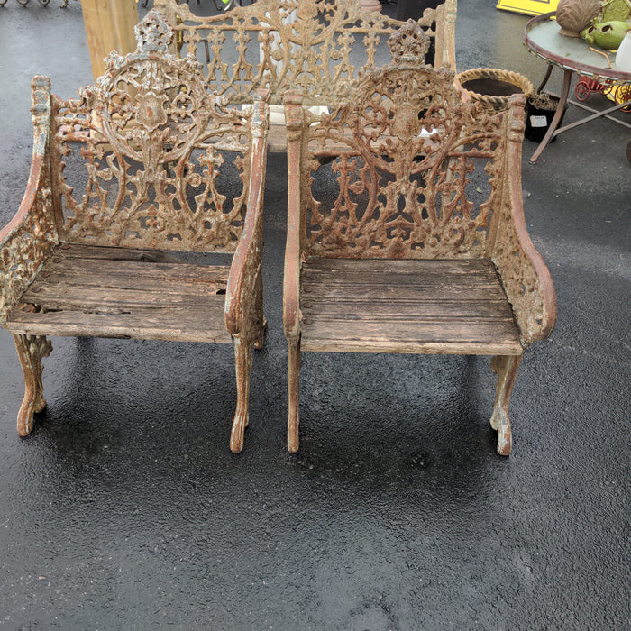 HEAVY CAST IRON BENCH