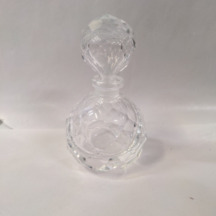 ANTIQUE ROUND CRYSTAL PERFUME BOTTLE