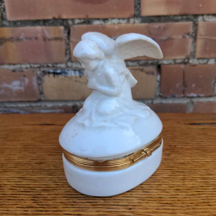 WHITE CERAMIC ANGEL-TOPPED MUSIC BOX