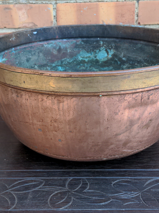 LARGE HANDMADE COPPER JAM POT